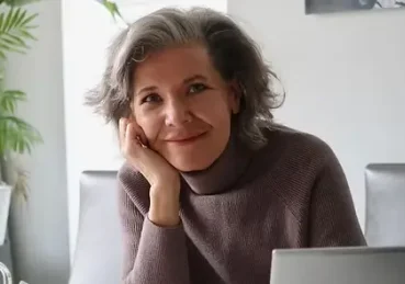 Portrait of Simone Gridelli, counsellor in Crowthorne